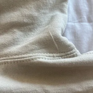 Hoodie thumbnail 4