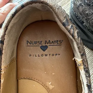 Nurse Mates Pillow Top Clogs Women’s Sz 9 Chelsea Metallic Paisley Shoes comfort thumbnail 9
