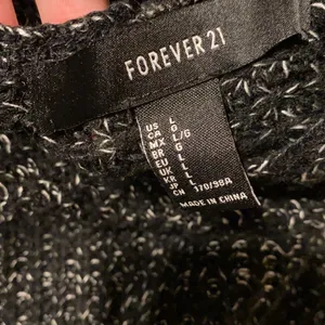 Forever 21 criss-cross back oversized black sweater, L thumbnail 5