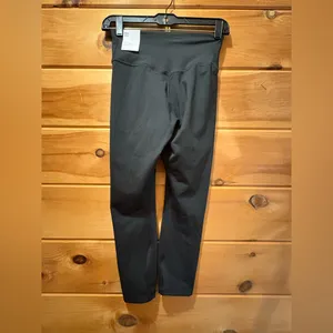 Nike One Dri-FIT Women’s Black Mid Rise Crop Leggings XS Athletic Workout Pants thumbnail 2