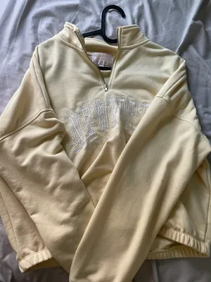 Francesca’s Sweatshirt  thumbnail 1