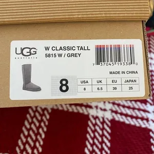 Grey tall Ugg’s thumbnail 6