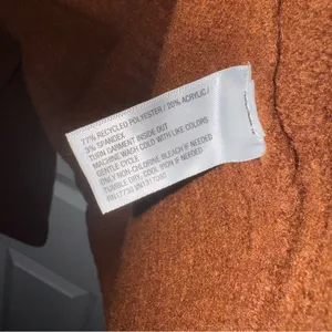 Universal Threads sweater thumbnail 3