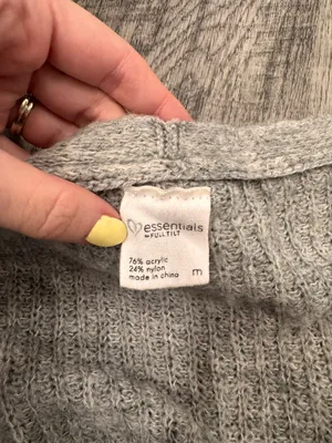 Cardigan thumbnail 3