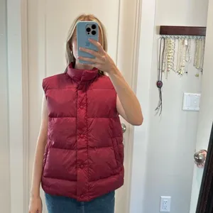 Cabela’s Premier Northern Goosedown‎ 650 Red Puffer Vest Women’s Small thumbnail 4