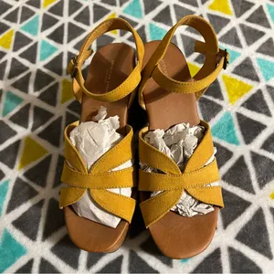 American Eagle wedge heels thumbnail 3