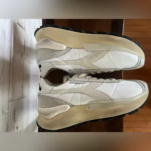 DIADORA Gender Inclusive Mercury Elite Water Resistant Sneaker in Size 6 5. (Wo) thumbnail 6