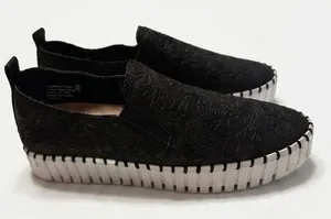 Very G Women Black Embossed Floral Slip On Platform Sneakers VGSP0271-001 Size 9 thumbnail 1