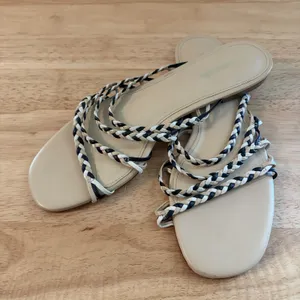 Larroudé Ibiza flat mules in multi-neutral‎ leather 6.5 Tan Black Brown Braided thumbnail 1
