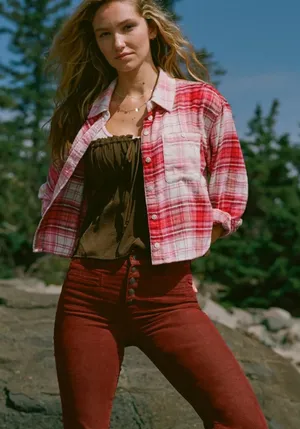 American Eagle Outfitters Pink Plaid Crop Flannel Shirt thumbnail 1