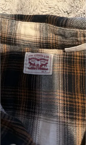 Levi’s Flannel thumbnail 2