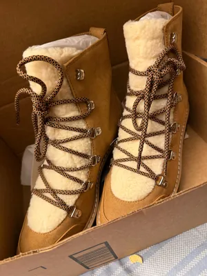 Boots Brown Size 8.5 thumbnail 1