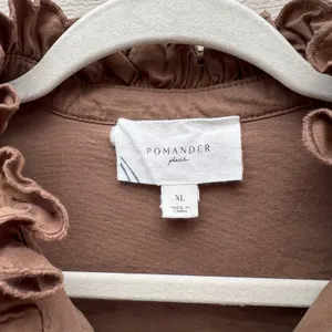 Tuckernuck POMANDER PLACE Chestnut Brown Selena Blouse Puff Sleeve Size XL thumbnail 6