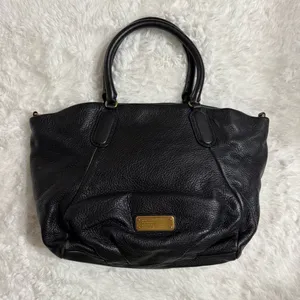 Marc by Marc Jacobs Pebbled Shoulder Bag in Black thumbnail 2