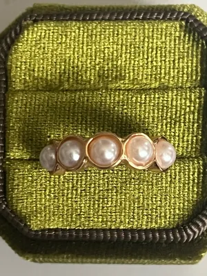Gold Pearl Five-Station Ring - Elegant White Pearls Size 7 thumbnail 1