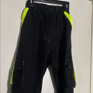 Black Contrast Stitch Neon Trim Cuffed Cargo Pants J thumbnail 12