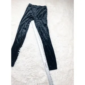 Kendall‎ & Kylie Black Crushed Velvet Ankle Leggings Pants Elastic Waist Size XS thumbnail 5