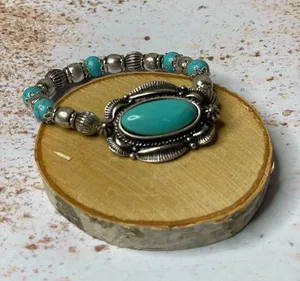 Boutique Western women’s Howlite turquoise and silver stretch bracelets. thumbnail 3