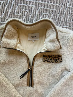 Pistola Sherpa Zoey Pullover Fleece Cream Combo Thick Animal Print Women’s S thumbnail 3