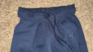  Alo Yoga Sweats  thumbnail 6