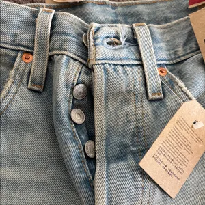Levi's Mid Thigh Denim Shorts thumbnail 3