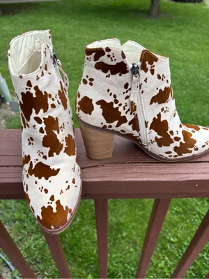 Maurices Brown and White Cowhide-Print Ankle Boots thumbnail 6