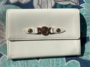 Off-White Patent Leather Medallion Long Flap Wallet Card Coin thumbnail 1
