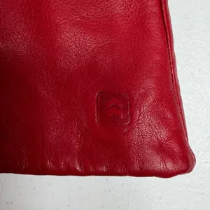 Isotoner L Leather Gloves Red Genuine Leather Warm Winter Classic Logo Aris 115 thumbnail 3