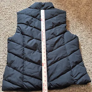 Cole‎ Haan Women's Black Chevron Quilted Puffer Vest Sz Large thumbnail 5