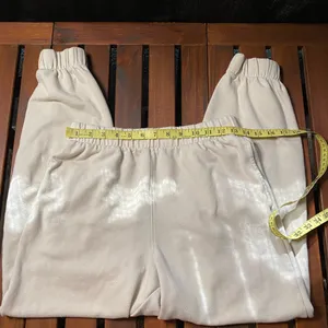 GAP Women’s Cream Jogger Pants size M thumbnail 5