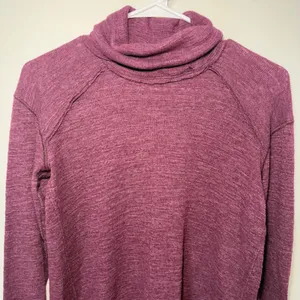 We The Free People Purple‎ Split Back Turtleneck Sweater Top XS boho lagenlook thumbnail 4