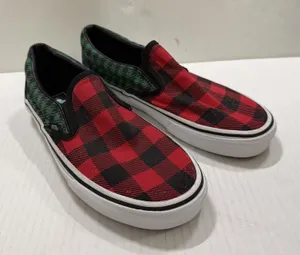 Vans Classic Slip On Shoes Womens Size 7.5 Buffalo Plaid Canvas Casual Comfort thumbnail 1