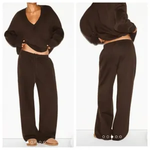 SKIMS Espresso Boyfriend Fleece Baggy Wide Leg Sweatpants Size Small NWT thumbnail 2