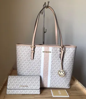 Michael Kors Set thumbnail 1