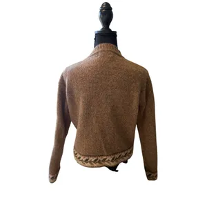 Vintage Woolrich Women's S 100% Wool V-Neck Sweater Made in Japan Floral Trim thumbnail 6