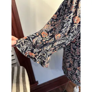 Lucky Brand Women Navy Blue Floral Flutter Sleeve Keyhole Back Knit Top Size M thumbnail 4