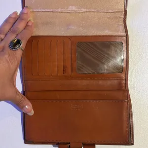 Vintage Dooney & Bourke Caramel Brown Leather Wallet thumbnail 5