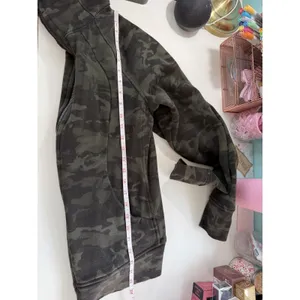 Lululemon Camo Full‎ Zip Hooded Jacket Women's Size 12 Green Black Athleisure thumbnail 9