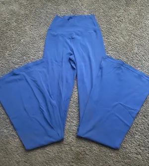 Aerie Crossover Flare Leggings thumbnail 1
