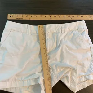Tommy Hilfiger Womens White Cotton Chino Shorts Size 10 Mid Rise Coastal Preppy thumbnail 6