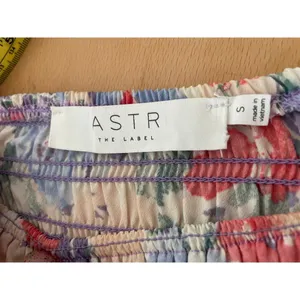 Astr Puff Sleeve Smocked Bust Midi Pastel Print Floral Dress Size Small thumbnail 8