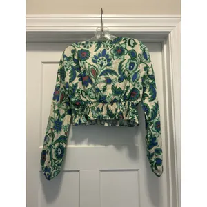 Zara Floral Cropped Long-sleeve Green and Blue Size Medium Resort Coastal Preppy thumbnail 6