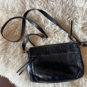Hobo International Tobey Crossbody bag glazed leather. thumbnail 10