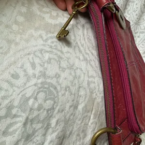 Fossil Women's Burgundy Leather Crossbody Bag good condition like new thumbnail 9