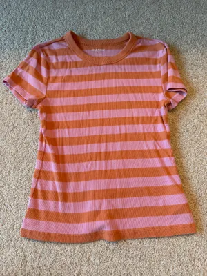 Old Navy Tee thumbnail 1