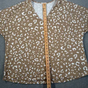 Entro Animal Print Boxy Tee Shirt Women's XL Brown Short Sleeve V-Neck thumbnail 3