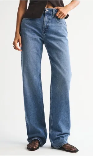 Abercrombie & Fitch The 90s Relaxed Jean High Rise Size 26R in Distressed Medium thumbnail 1