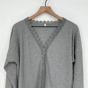Gray Ribbed Long Sleeve Lace Trim V-Neck Button Cuff Casual‎ Top Women's L thumbnail 4