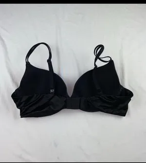 Victoria's Secret Bra thumbnail 3