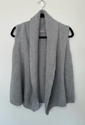 Gap Open Front Sleeveless Cardigan Size Medium Gray Cotton Knit thumbnail 1